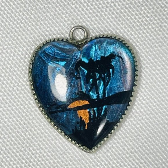 Vintage MCM Morpho Butterfly Wing Heart Shaped Tropical Sunset Pendant Charm - Picture 7 of 11